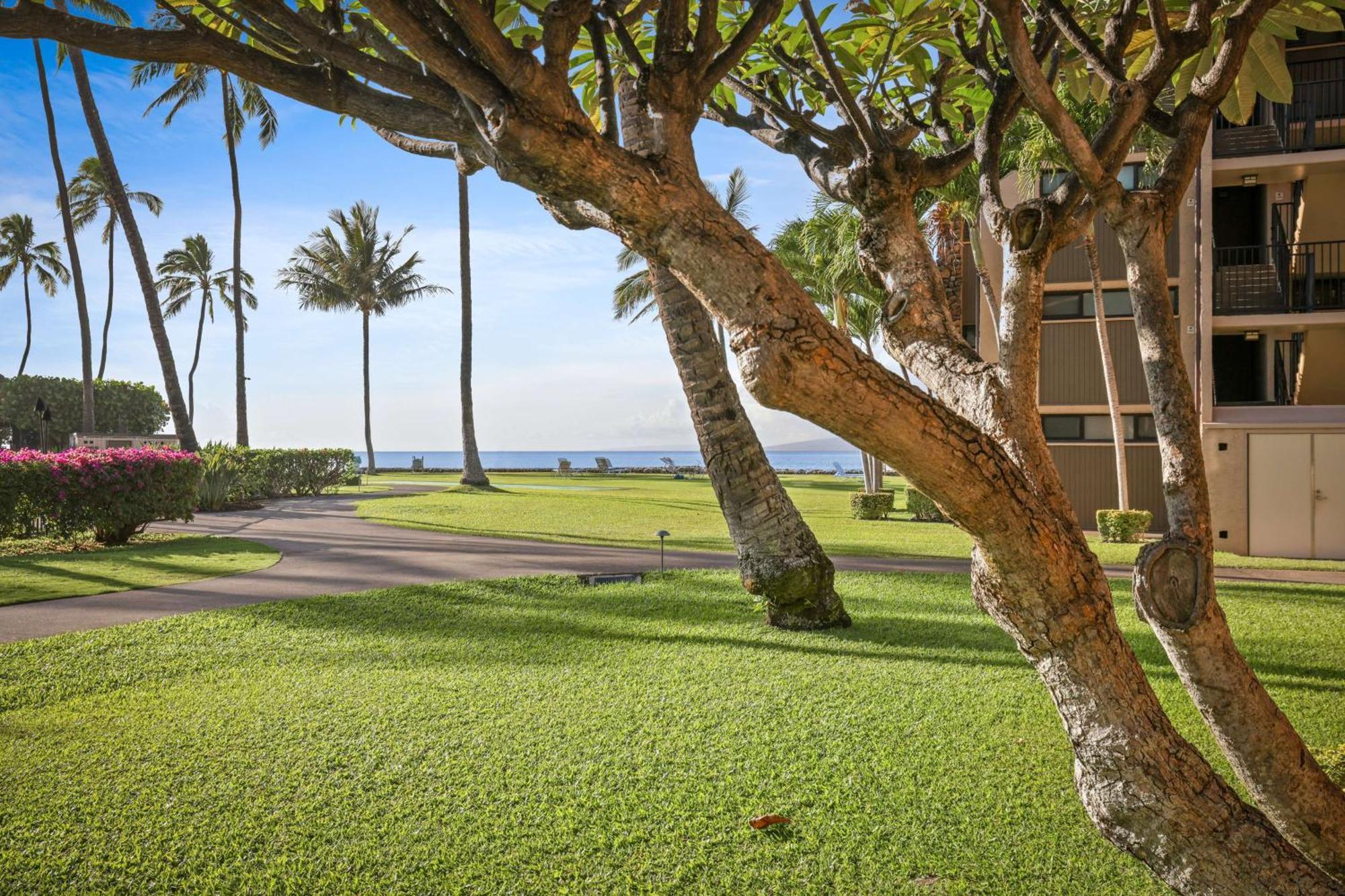 Aston At Papakea Resort Lahaina Eksteriør bilde